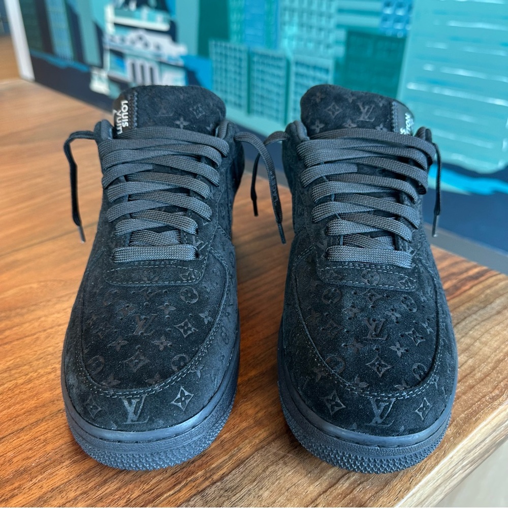 Louis Vuitton x Nike Air Force 1 Black 8.5 - Picture 2 of 16